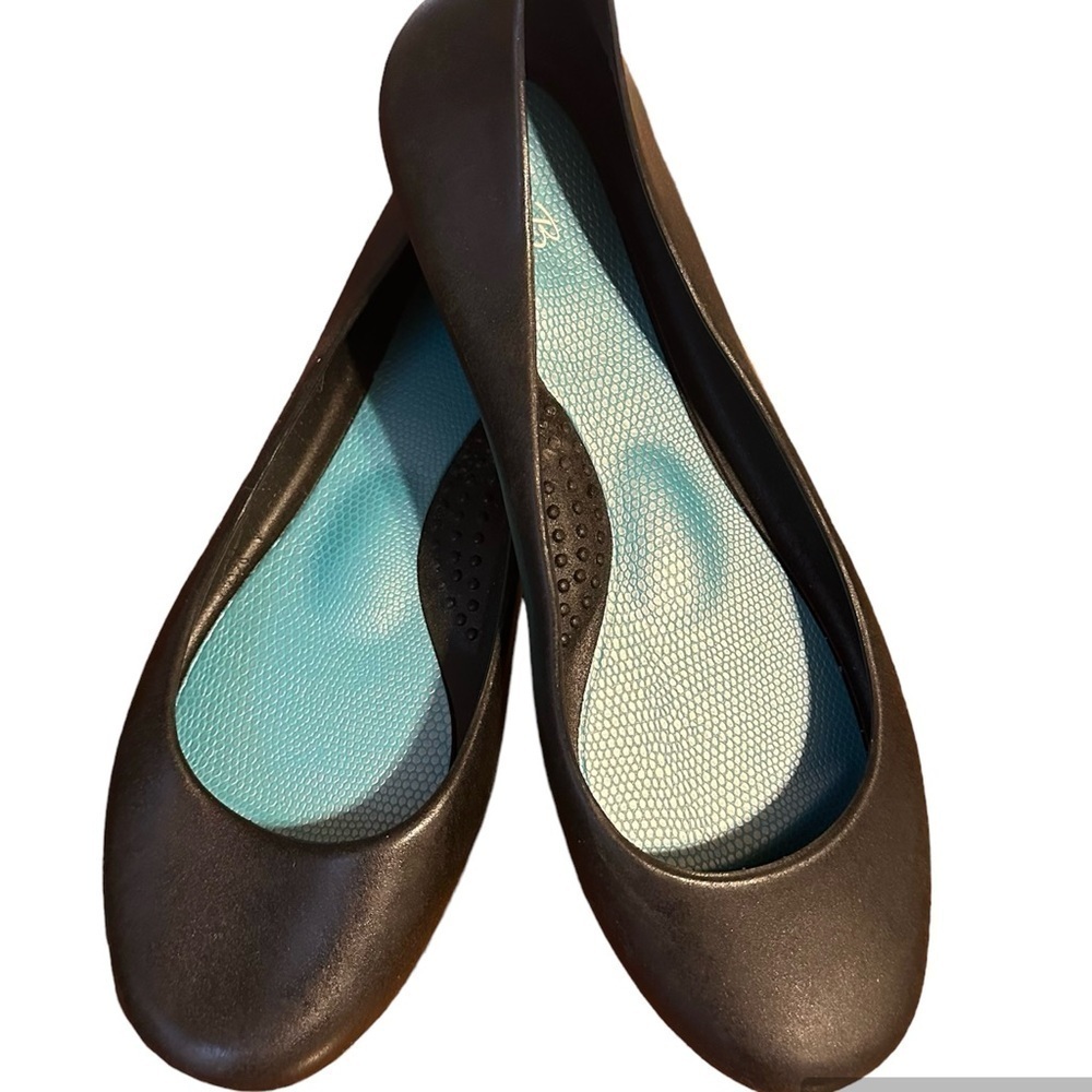 Oka B Jelly Waterproof Slip Resistant Colorfast Recycled Ballet Flats Size 9